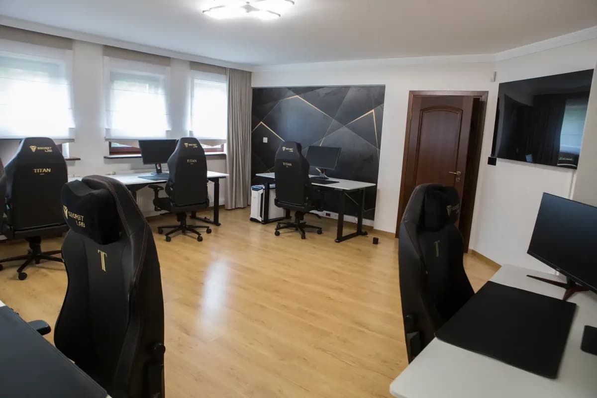Sala gamingowa Pamiątkowo Gaming House
